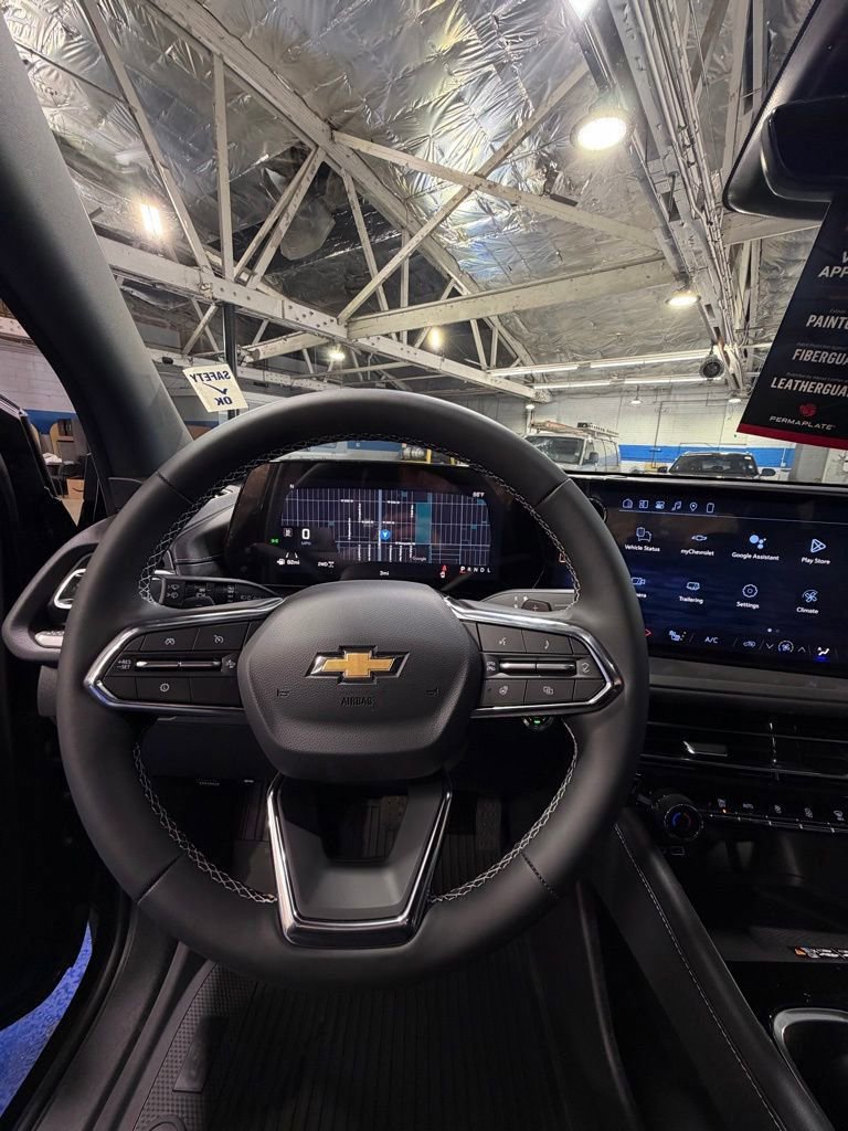 New 2026 Chevrolet Traverse LT w/ Driver Confidence Package AWD/4WD image 5