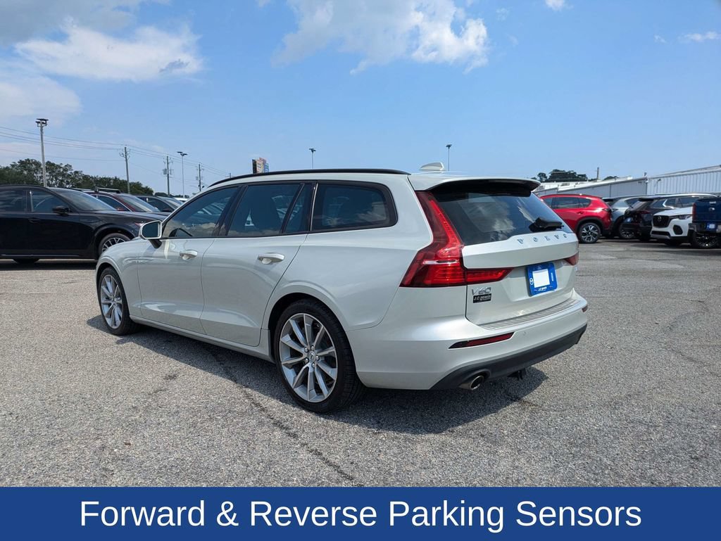 Used 2020 Volvo V60 T5 Momentum FWD image 6