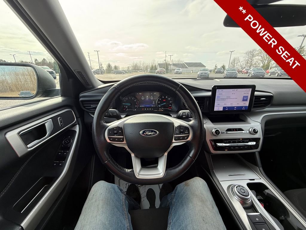 Used 2023 Ford Explorer XLT w/ Class IV Trailer Tow Package image 15