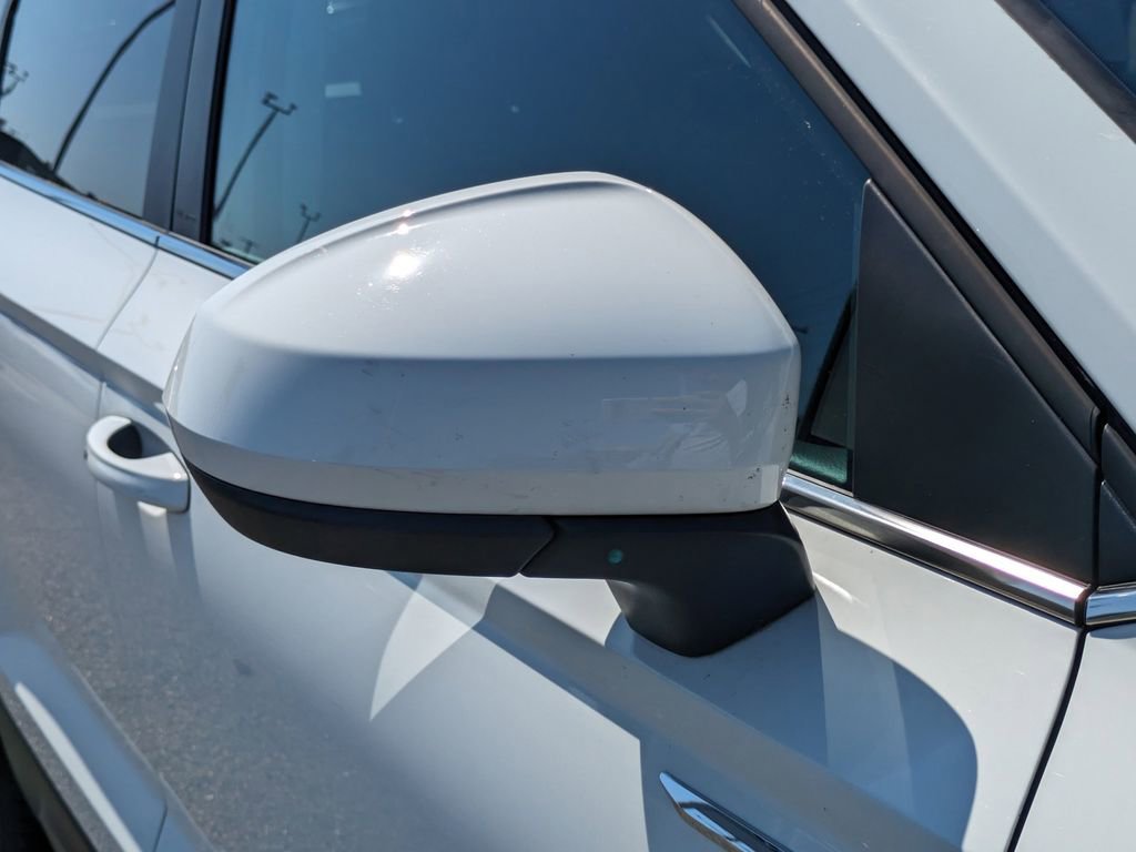 Used 2024 Volkswagen Taos SE FWD image 12