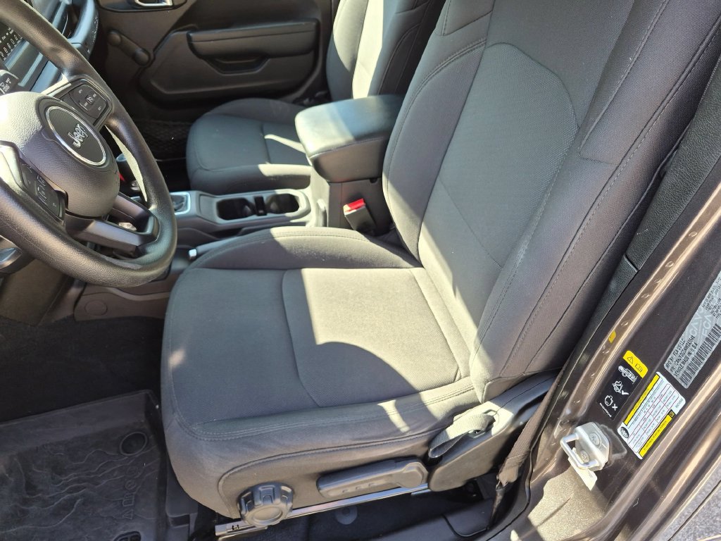 Used 2022 Jeep Wrangler Unlimited Sport AWD/4WD image 20