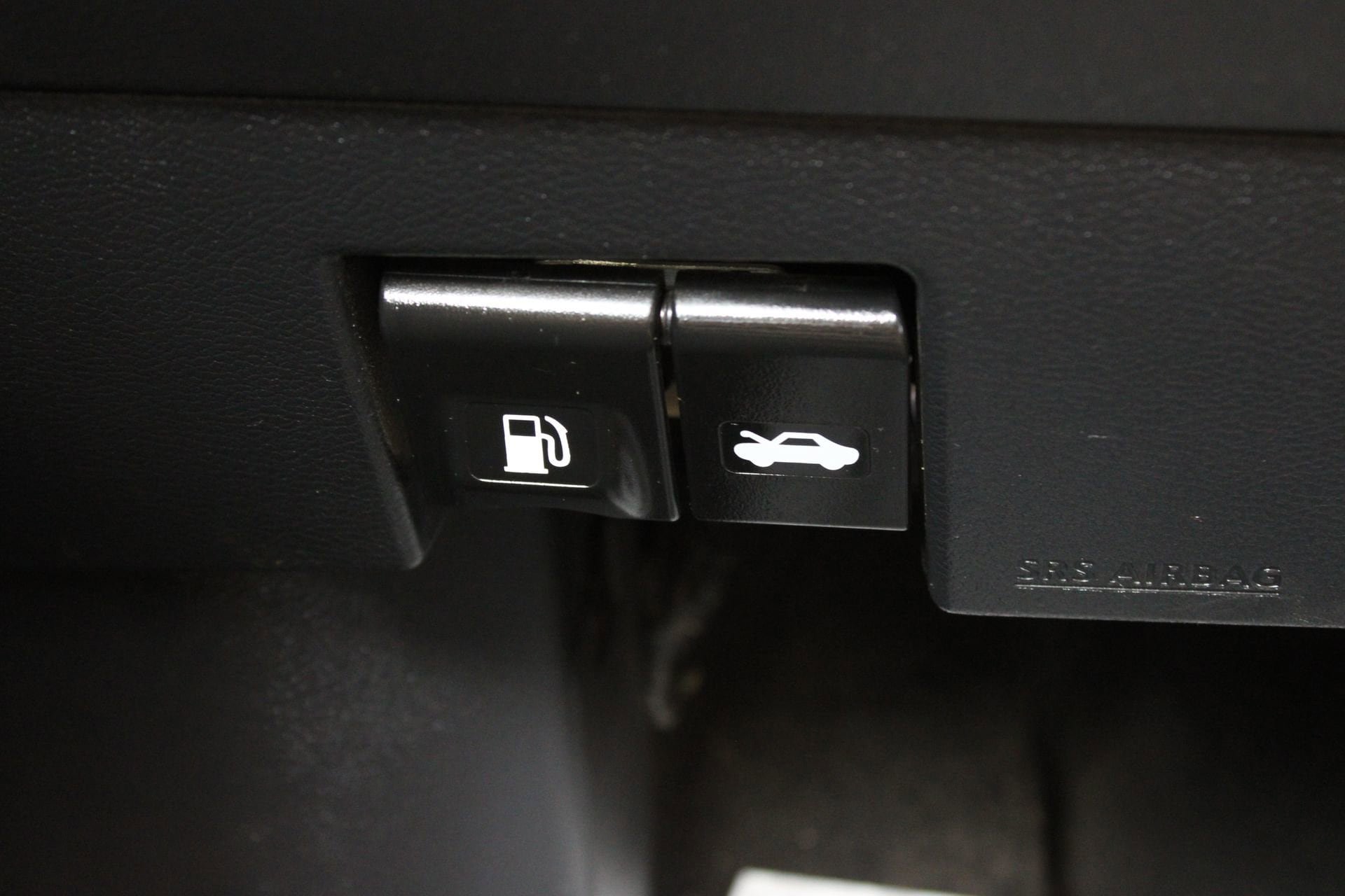 Used 2023 Nissan Versa SV w/ Trunk Package FWD image 22
