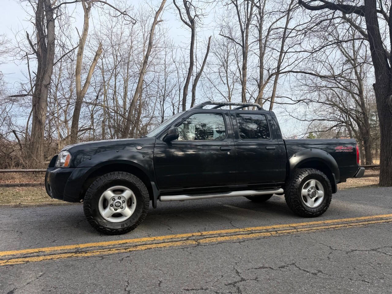 Used 2002 Nissan Frontier SE image 18