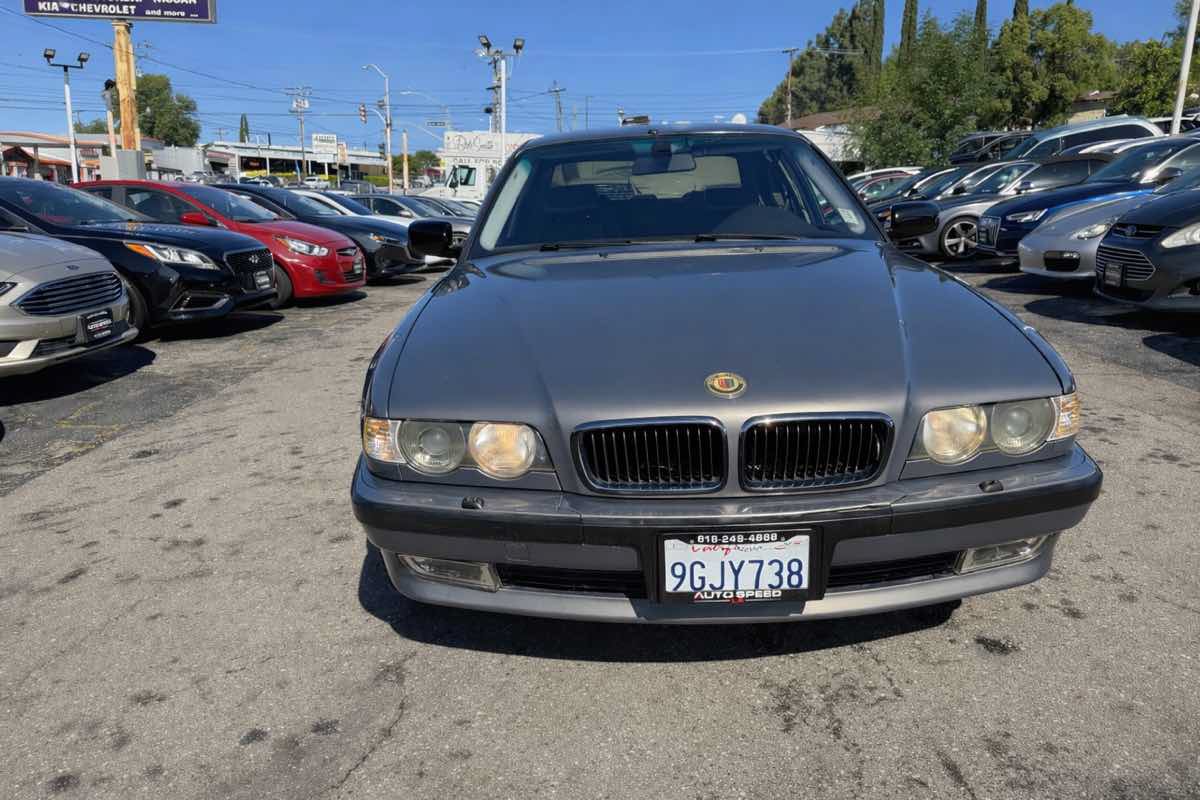 Used 2001 BMW 740i RWD image 2