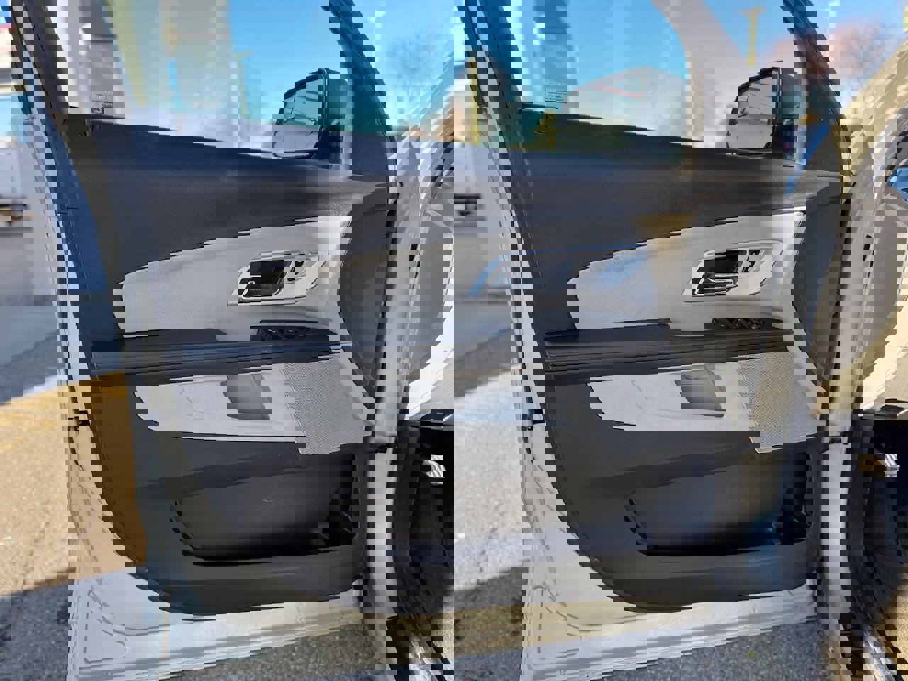 Used 2014 Chevrolet Equinox LS image 10