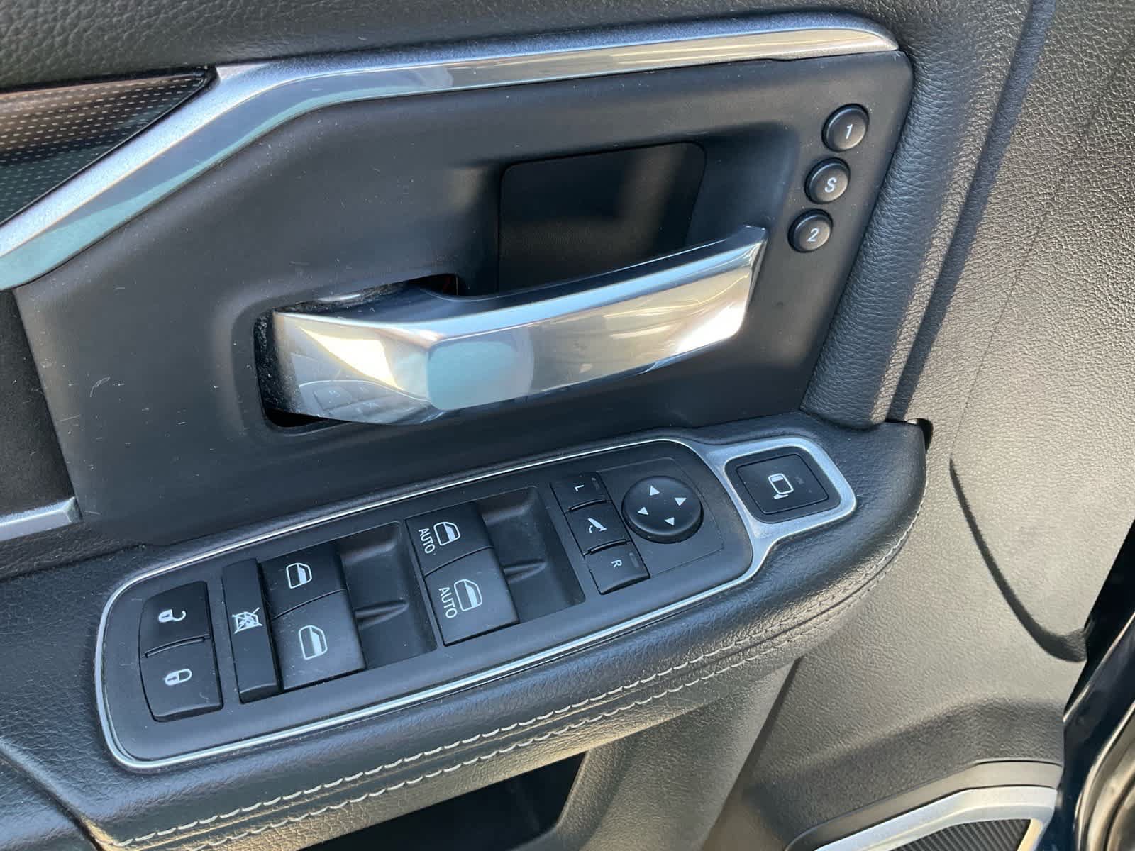 Used 2022 RAM 2500 Laramie AWD/4WD image 16