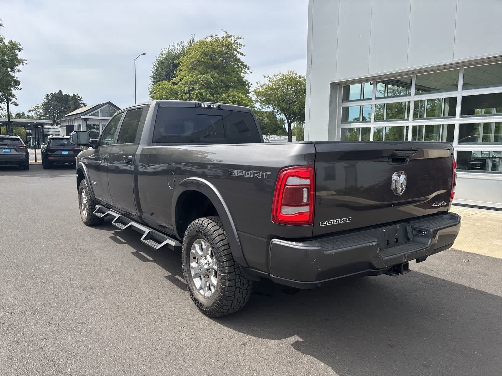Used 2020 RAM 3500 Laramie AWD/4WD image 3