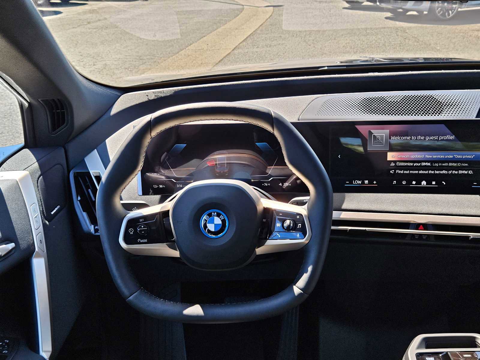 Used 2025 BMW iX xDrive50 image 19