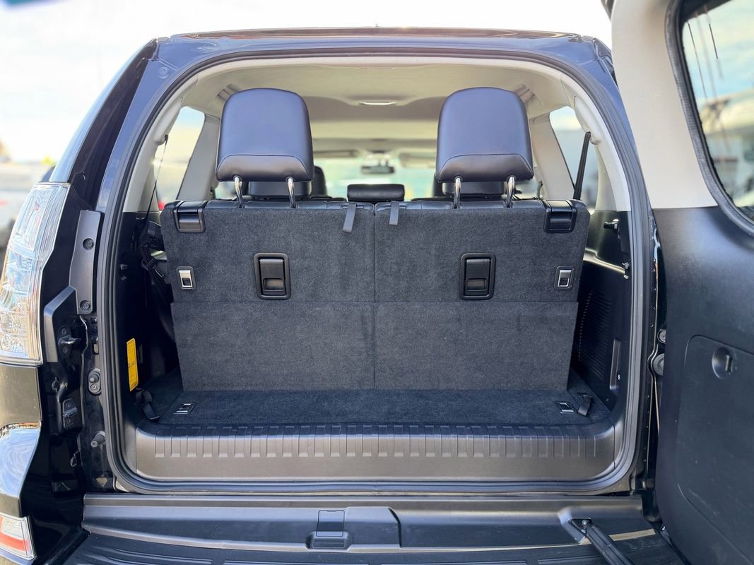 Used 2017 Lexus GX 460 image 20