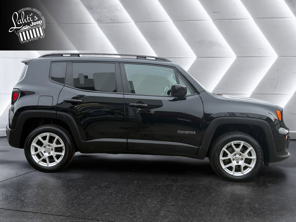 Certified 2020 Jeep Renegade Latitude w/ Cold Weather Group image 6