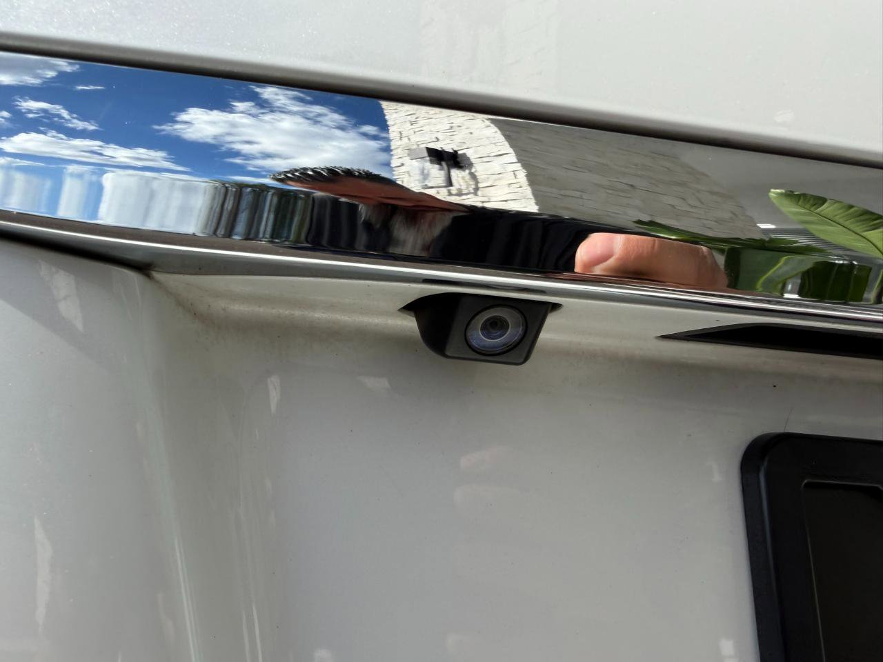 Used 2011 Lexus LS 460 AWD w/ Comfort Pkg image 15