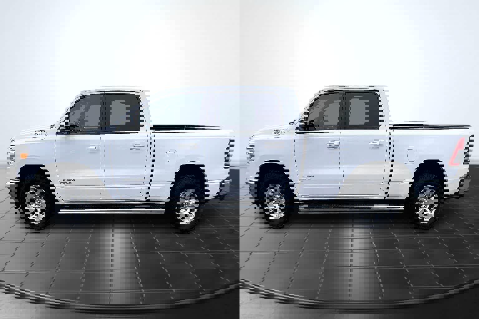 Used 2022 RAM 1500 Big Horn image 3