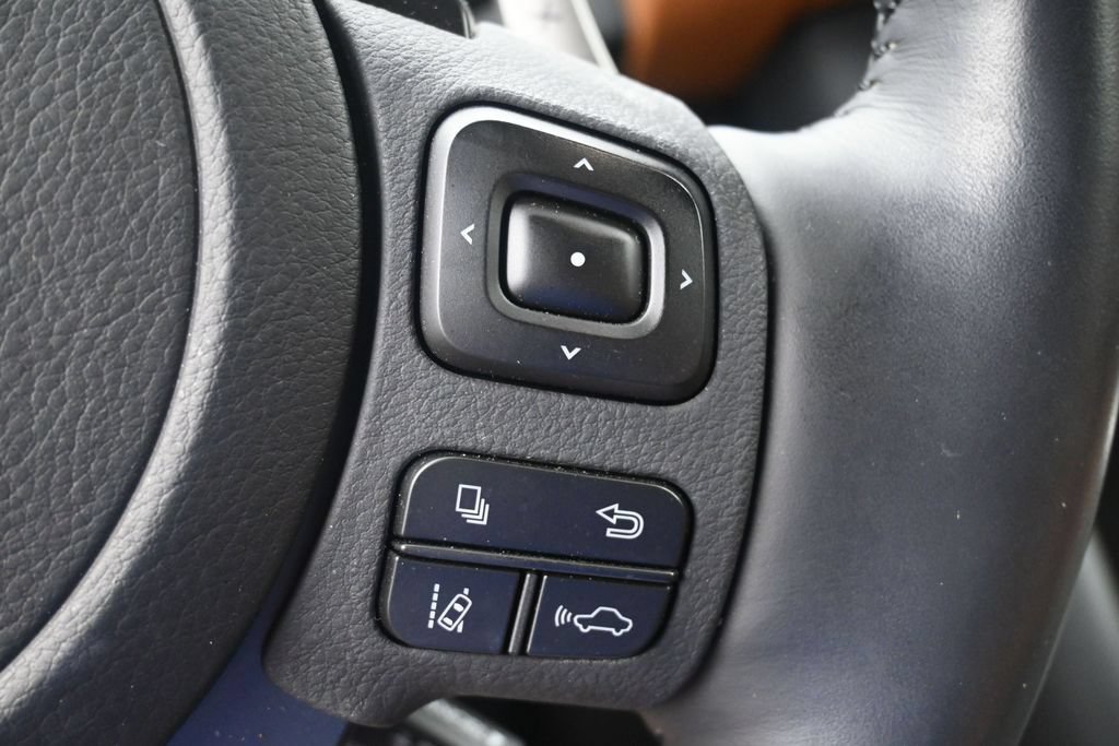 Used 2025 Lexus IS 350 F Sport RWD image 22