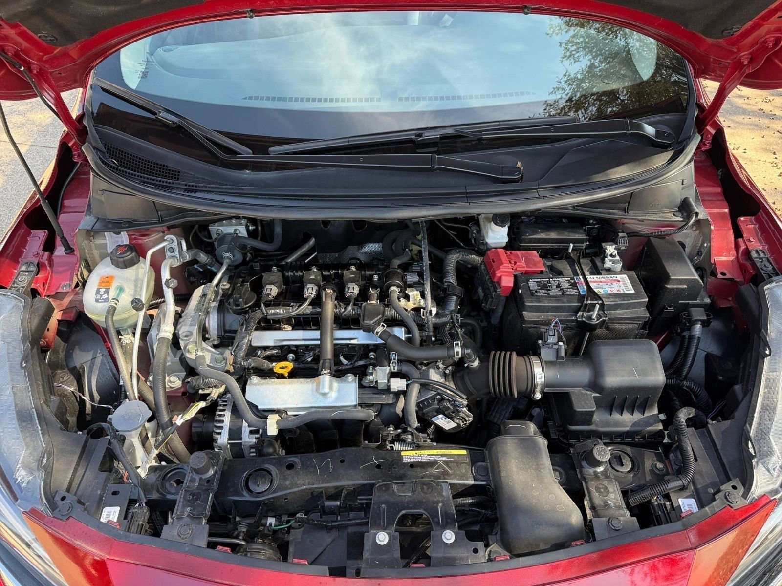 Used 2025 Nissan Versa SV image 30