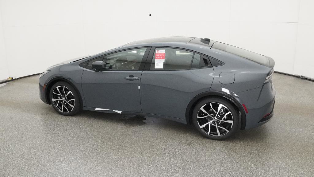 New 2026 Toyota Prius Plug-In Hybrid image 4