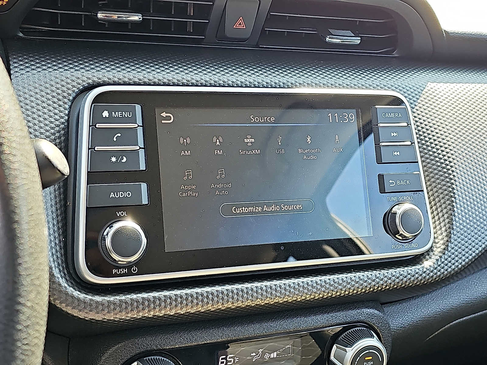 Used 2019 Nissan Kicks SV FWD image 18