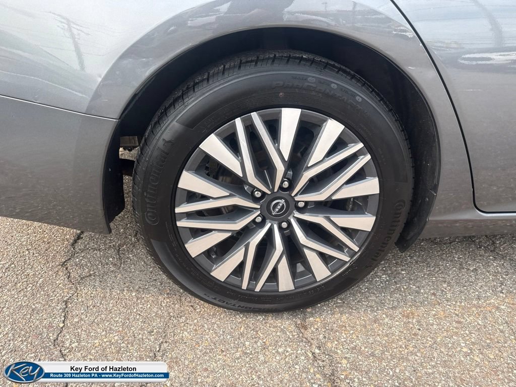Used 2024 Nissan Altima 2.5 SV FWD image 11
