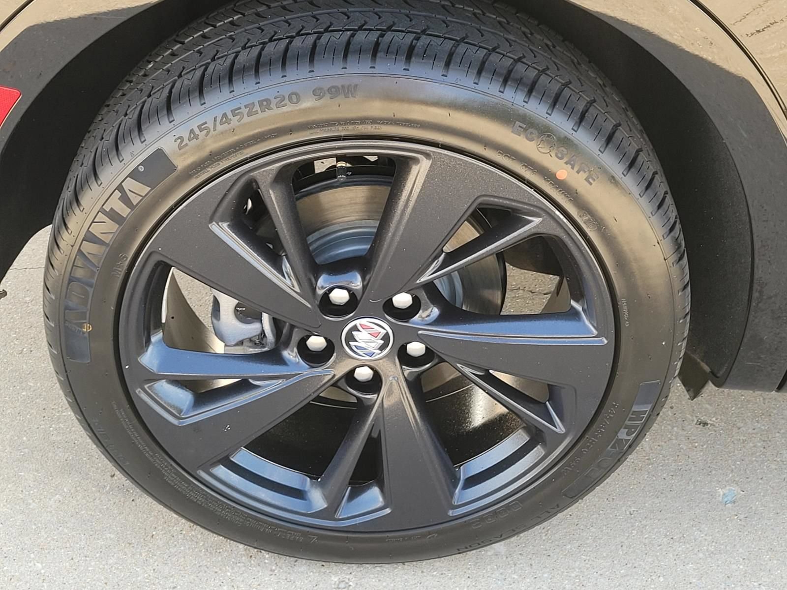 Used 2023 Buick Envision Essence w/ Sport Touring Package FWD image 6