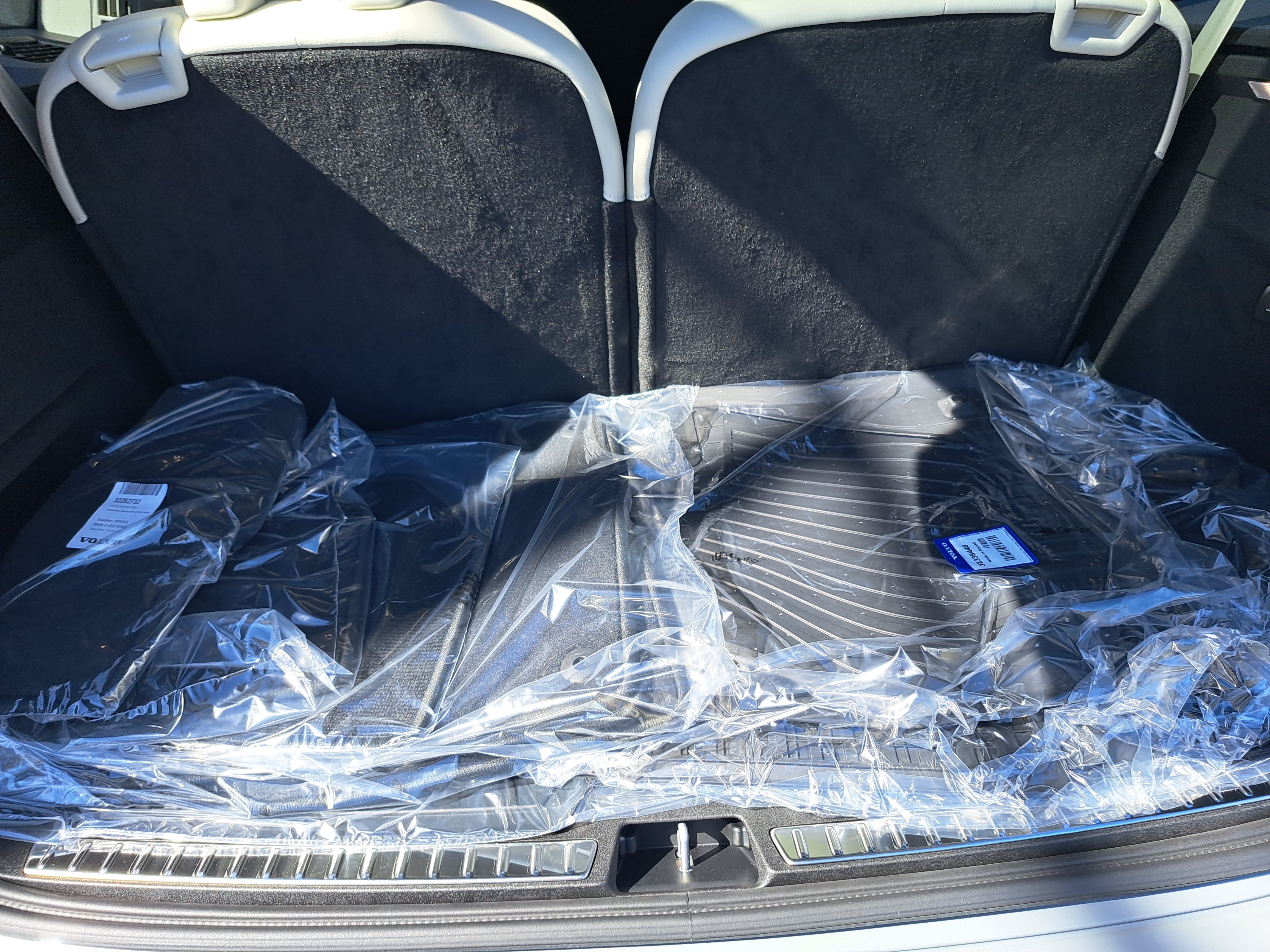 New 2026 Volvo XC90 B6 Ultra w/ Protection Package AWD/4WD image 8