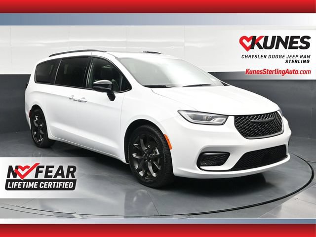 Used 2025 Chrysler Pacifica Limited FWD video 1