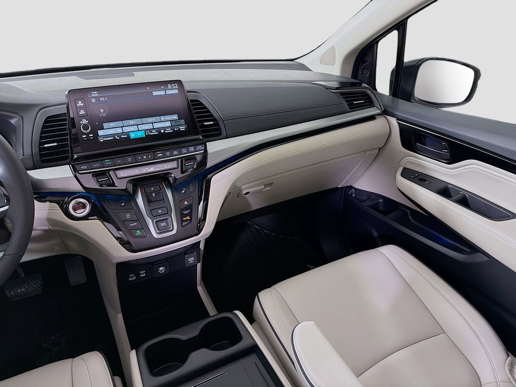 Used 2026 Honda Odyssey Touring image 27