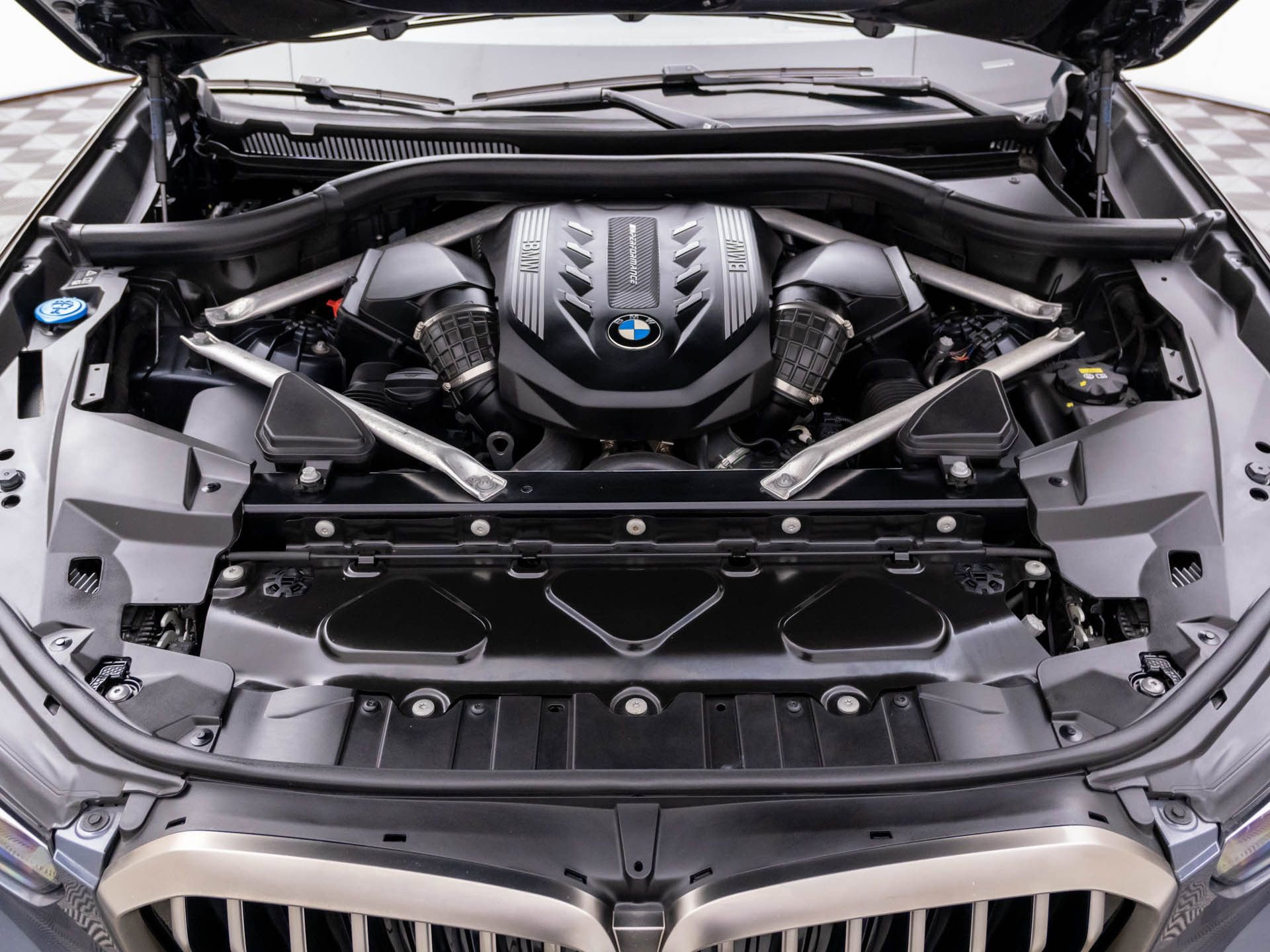 Used 2022 BMW X5 M50i w/ Premium Package AWD/4WD image 32