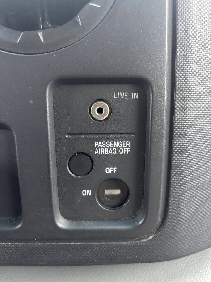 Used 2012 Ford E-250 and Econoline 250 w/ PWR Group image 16