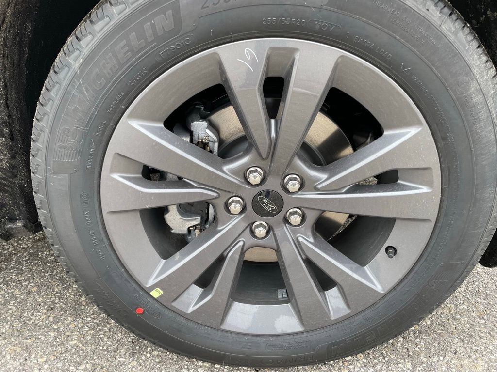 New 2026 Ford Explorer Active w/ Active Comfort Package image 6