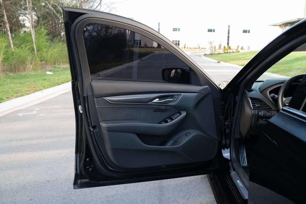 Used 2024 Cadillac CT5 V Blackwing w/ LPO, Bronce Accent Package image 28