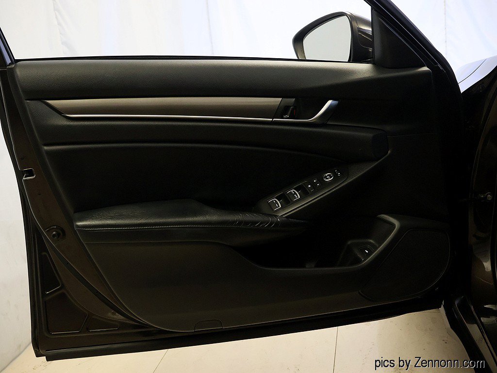 Used 2018 Honda Accord LX image 21