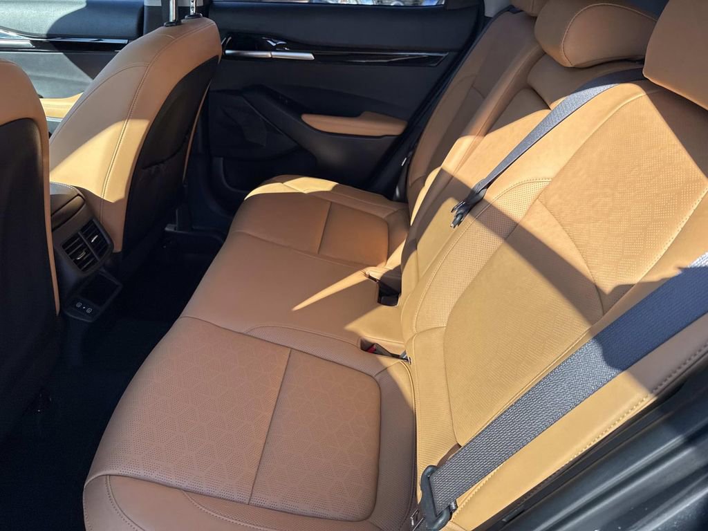Used 2024 Kia Seltos EX image 14