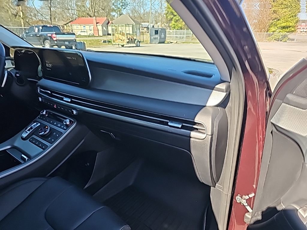 Used 2023 Hyundai Palisade SEL w/ Premium Package image 33