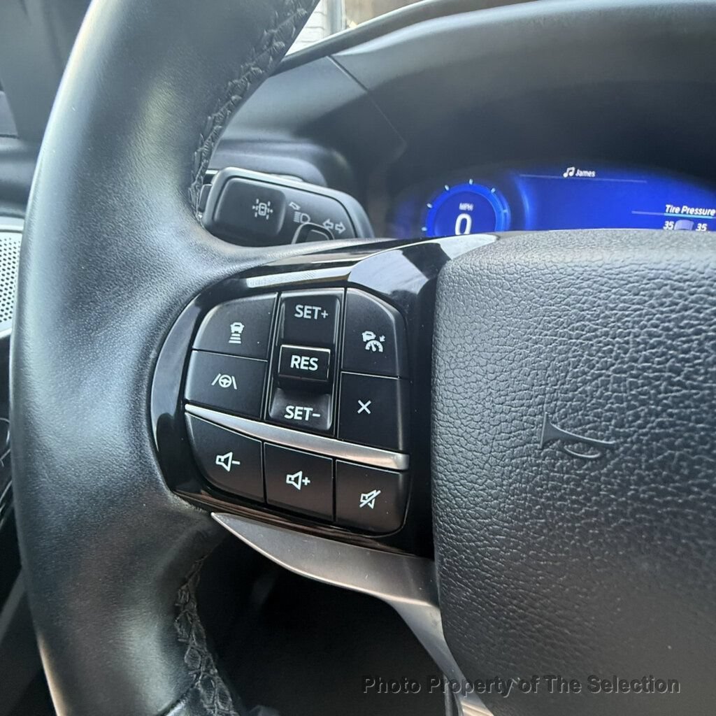 Used 2021 Ford Explorer Platinum w/ Equipment Group 601A AWD/4WD image 26