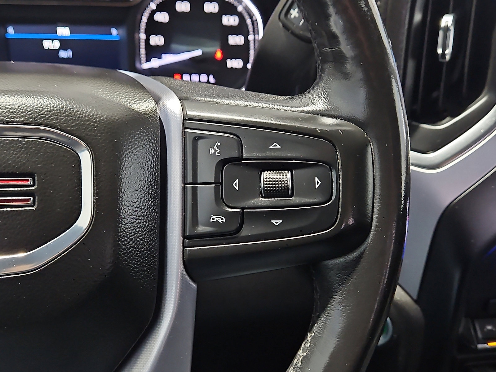 Used 2019 GMC Sierra 1500 SLT image 18