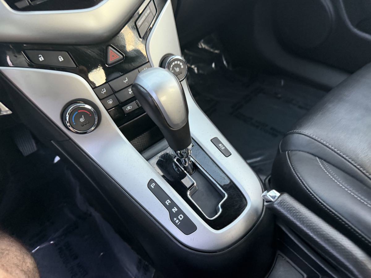 Used 2014 Chevrolet Cruze LT w/ RS Package image 19