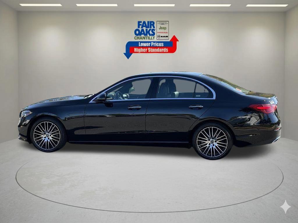 Used 2025 Mercedes-Benz C 300 4MATIC Sedan image 10