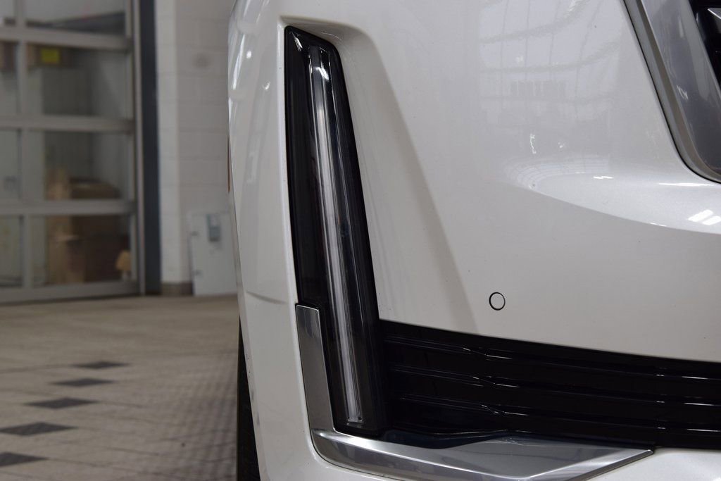 Used 2023 Cadillac Escalade ESV Premium Luxury Platinum w/ Heavy-Duty Trailer Package image 14