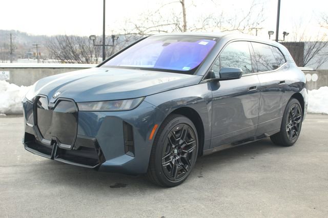 New 2026 BMW iX xDrive60 w/ M Sport Package image 3