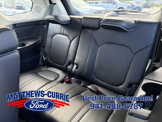 Used 2024 Honda Pilot Elite image 13