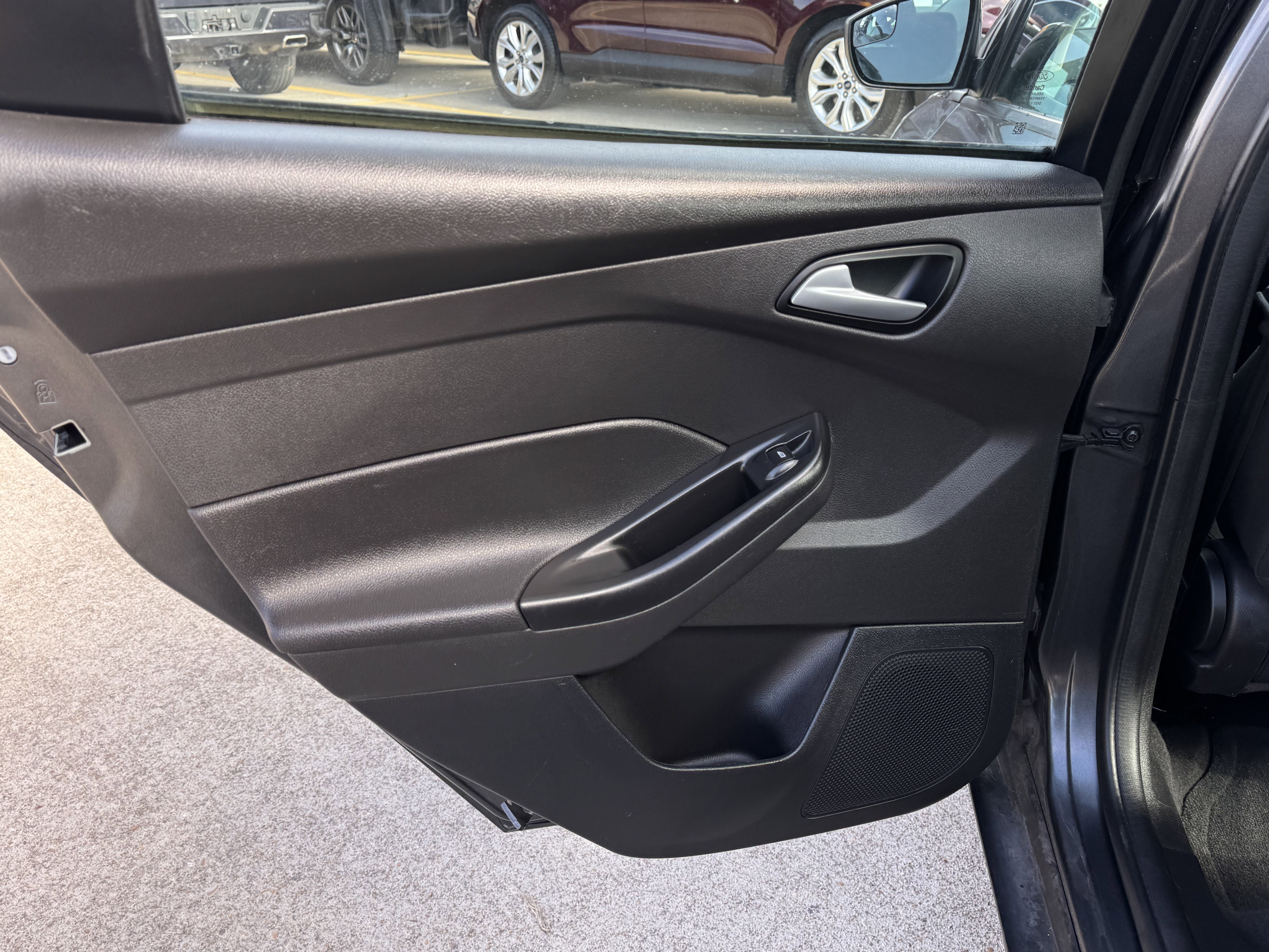 Used 2018 Ford Focus SE image 14