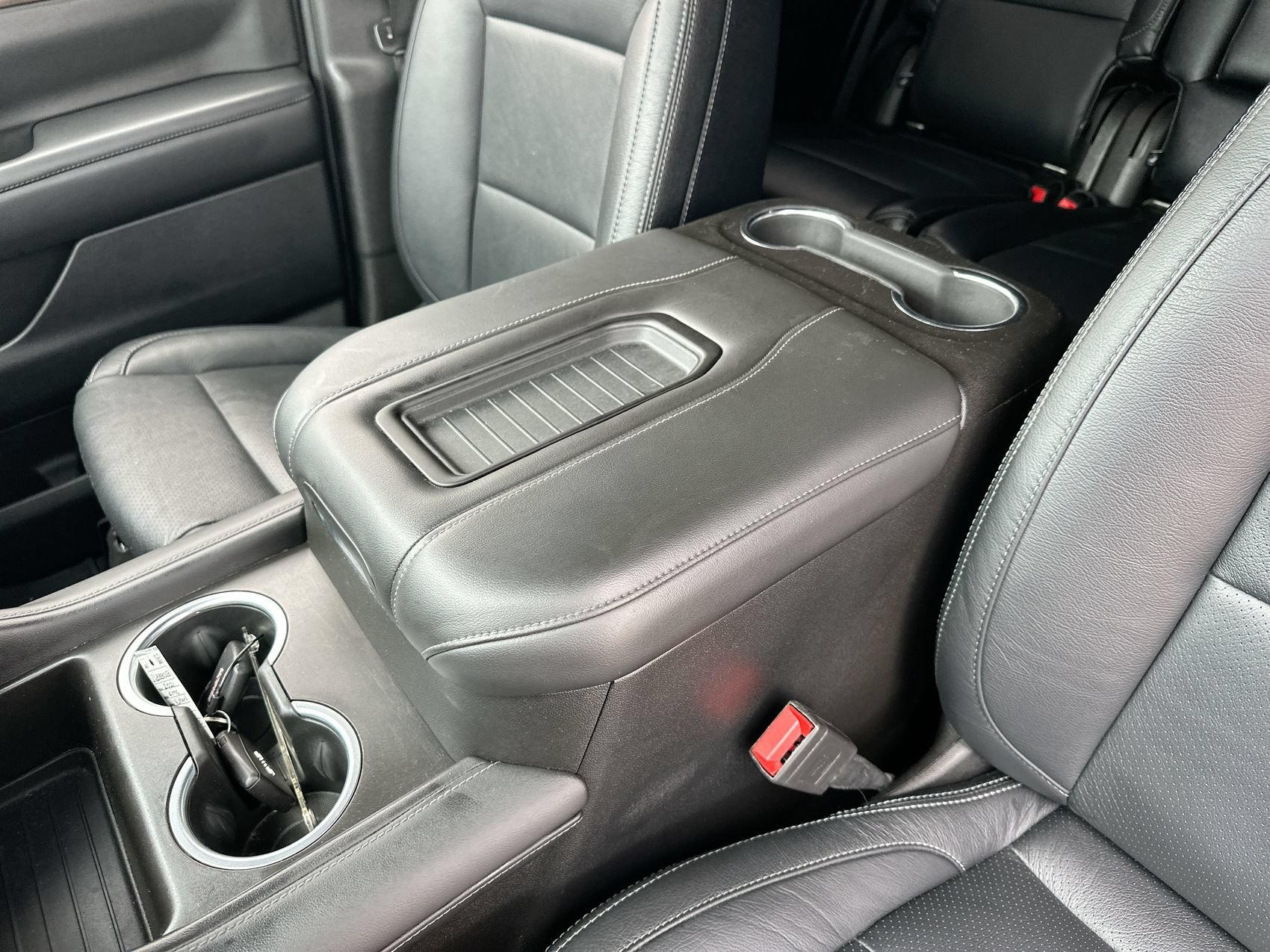 Used 2021 GMC Yukon SLE AWD/4WD image 21
