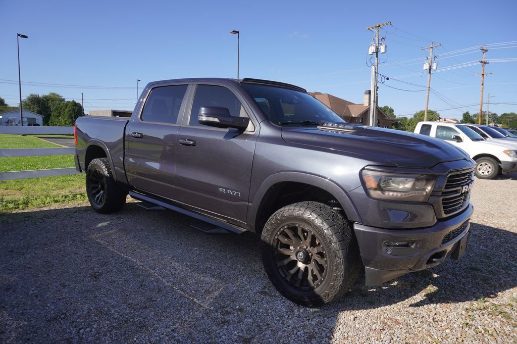 Used 2019 RAM 1500 Laramie w/ Sport Appearance Package AWD/4WD image 10