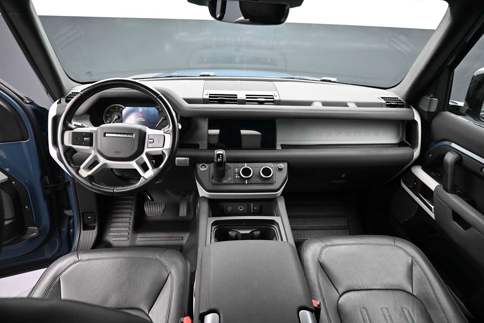 Used 2022 Land Rover Defender 110 SE AWD/4WD image 6
