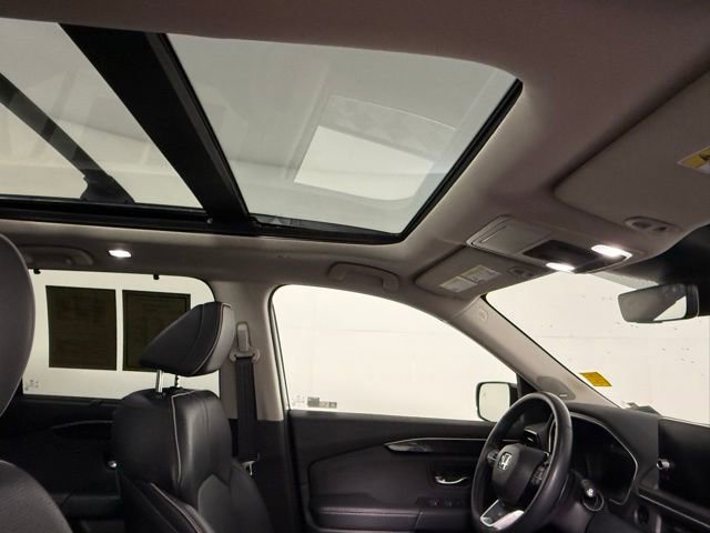 Used 2024 Honda Pilot Elite image 56