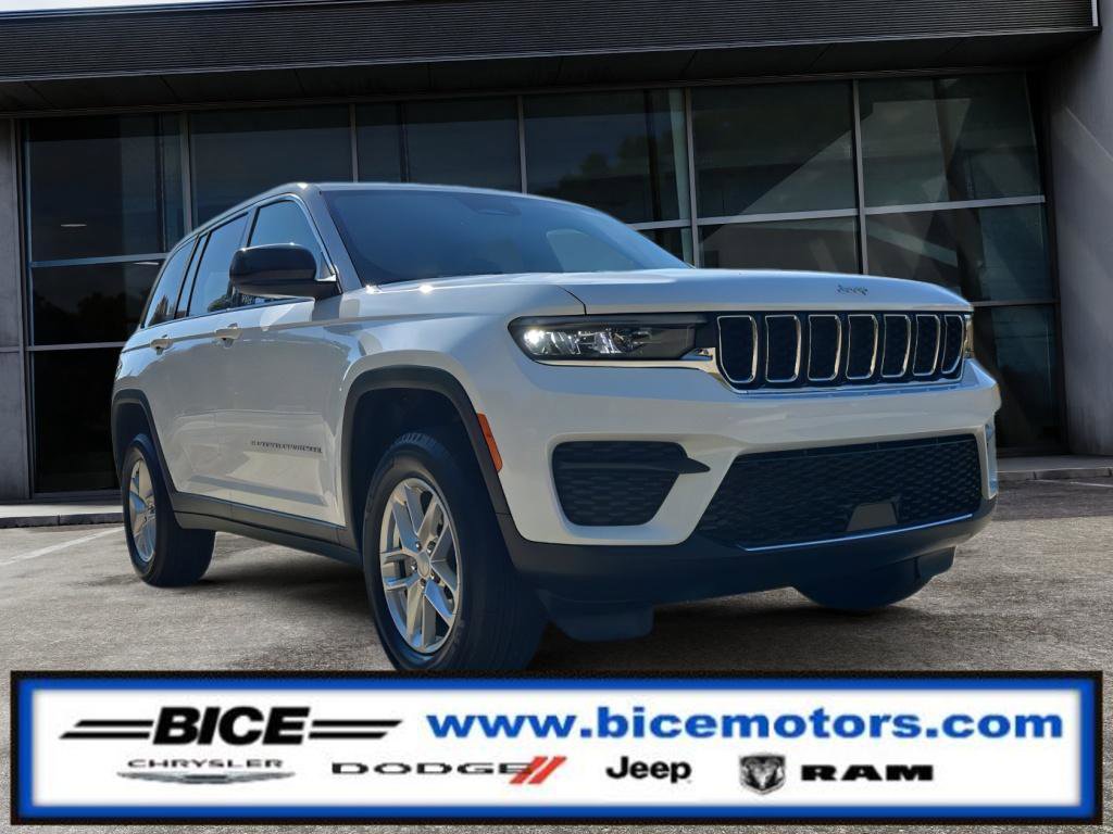 New 2025 Jeep Grand Cherokee Laredo X image 1