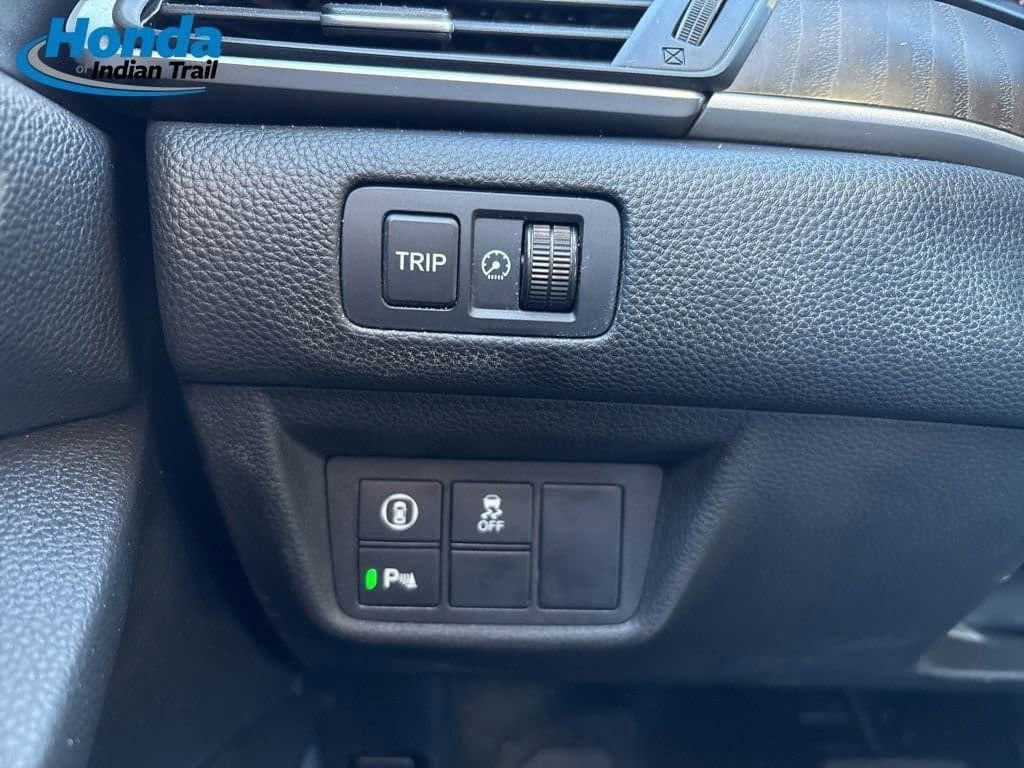 Used 2022 Honda Accord EX-L image 31