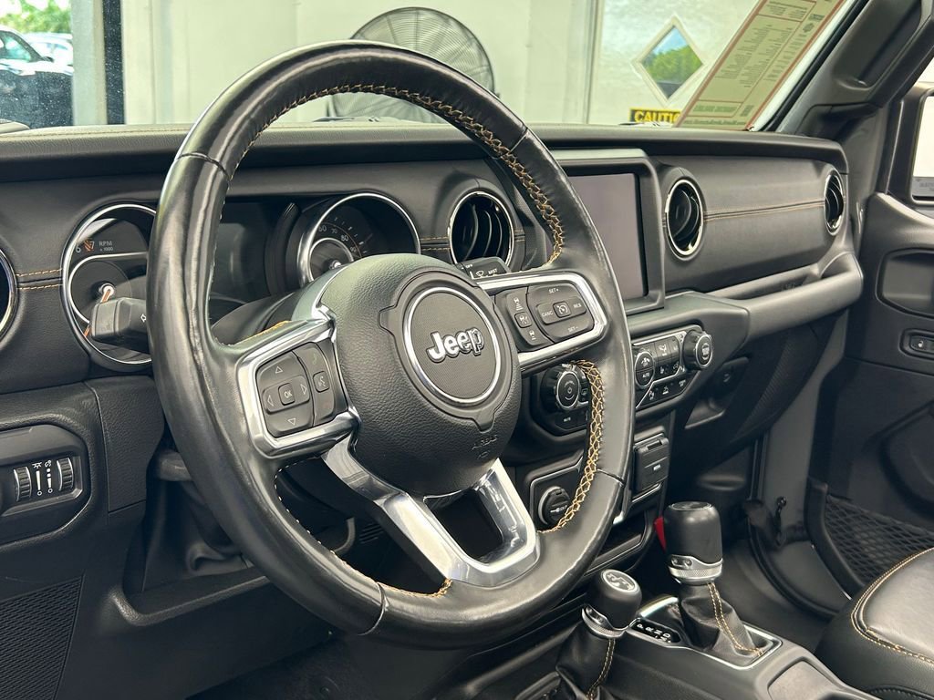 Used 2022 Jeep Wrangler Unlimited Sahara AWD/4WD image 13