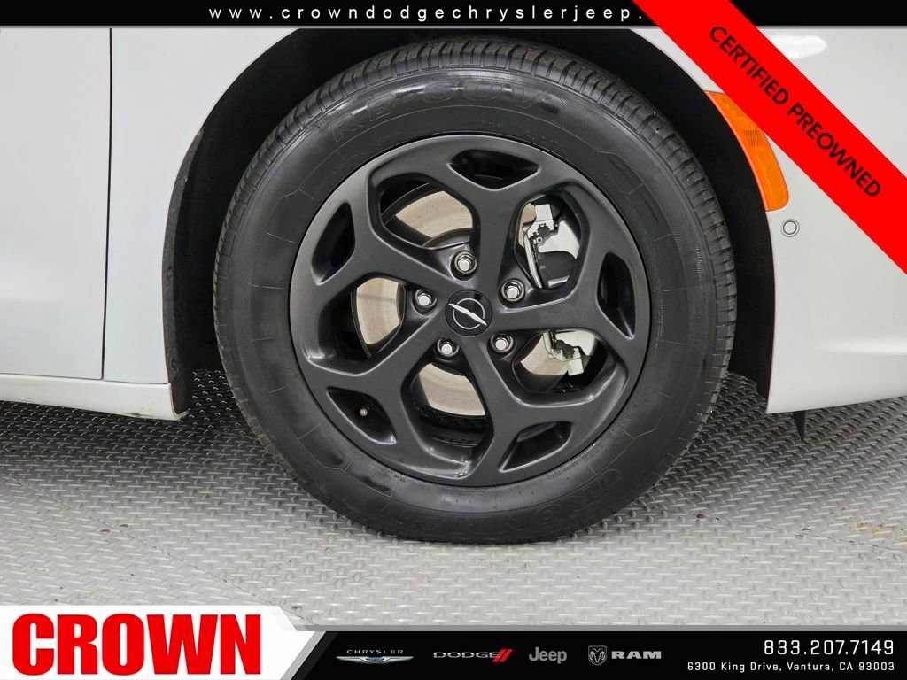 Certified 2024 Chrysler Pacifica Select image 9