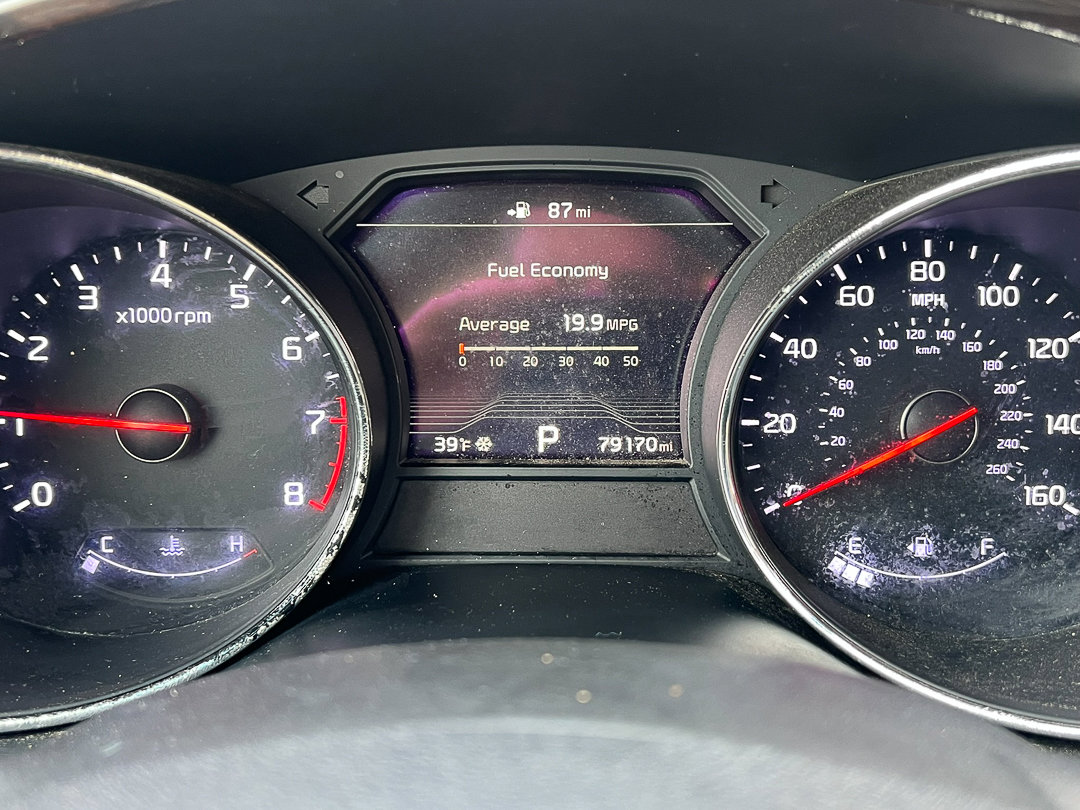 Used 2019 Kia Sedona SX image 18