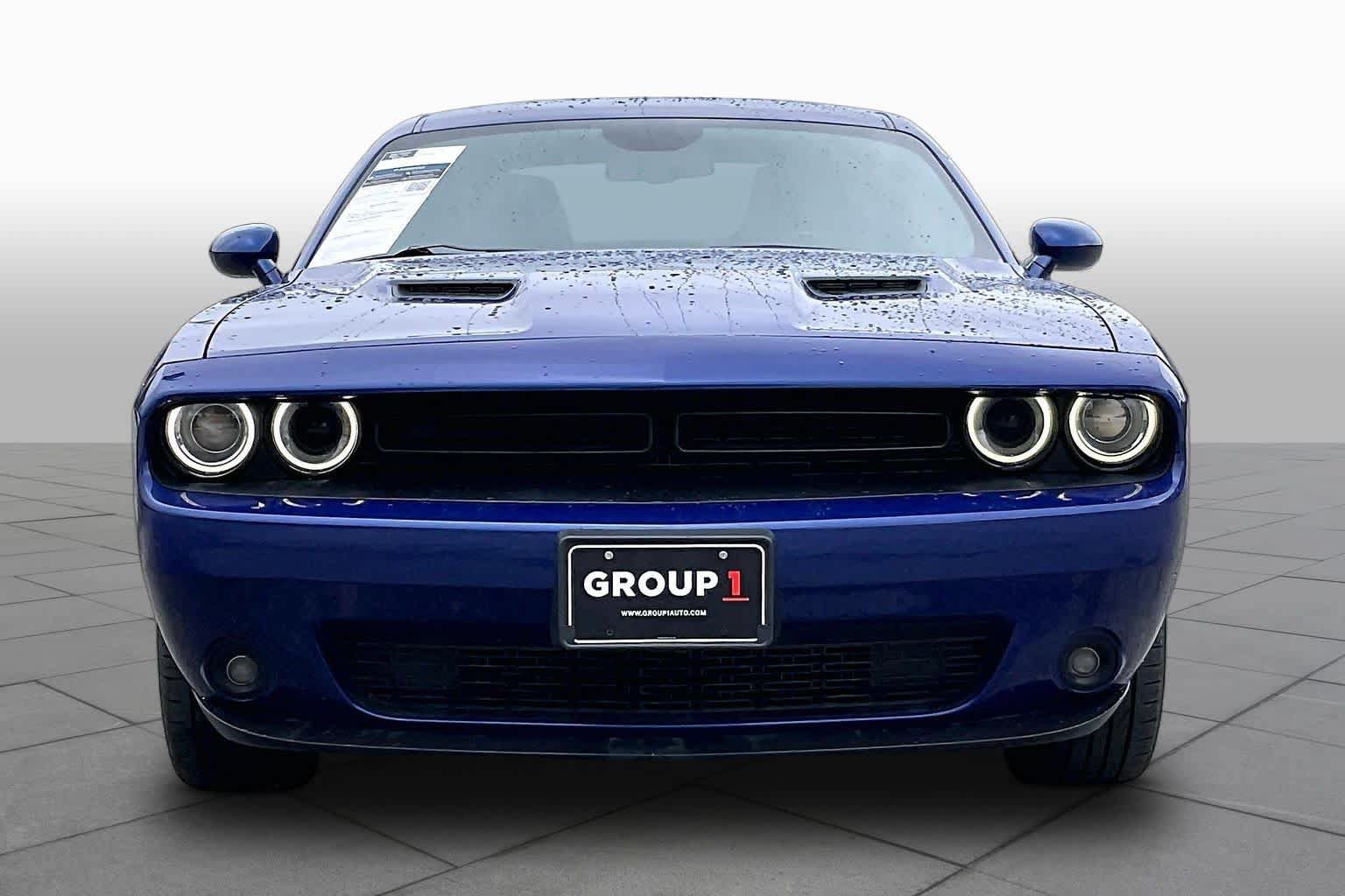 Used 2022 Dodge Challenger SXT w/ Plus Package RWD image 4